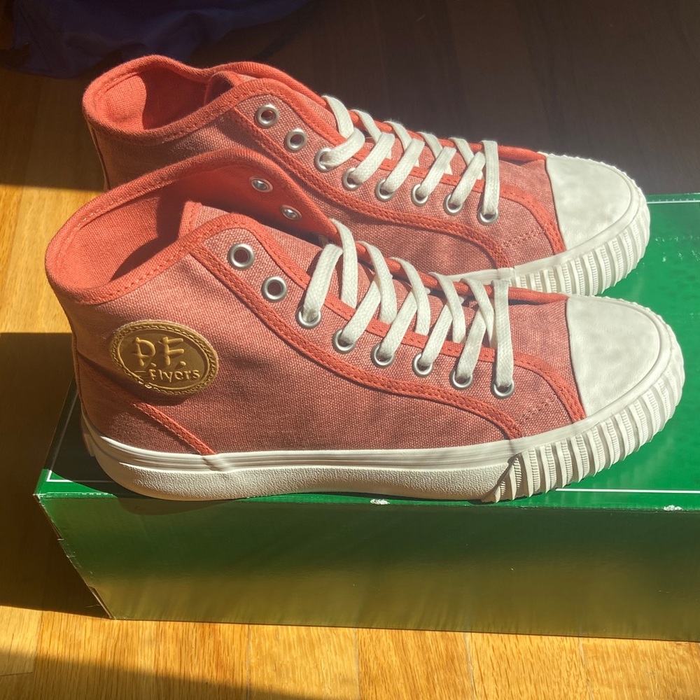 🏷️ BNIB P.F. Flyers High Tops Womens Size 8
